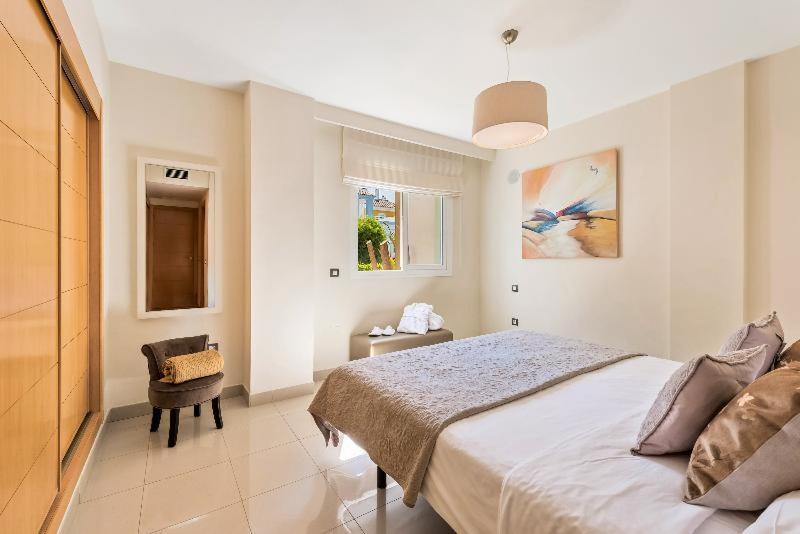 Cortijo Del Mar Resort Estepona Rum bild