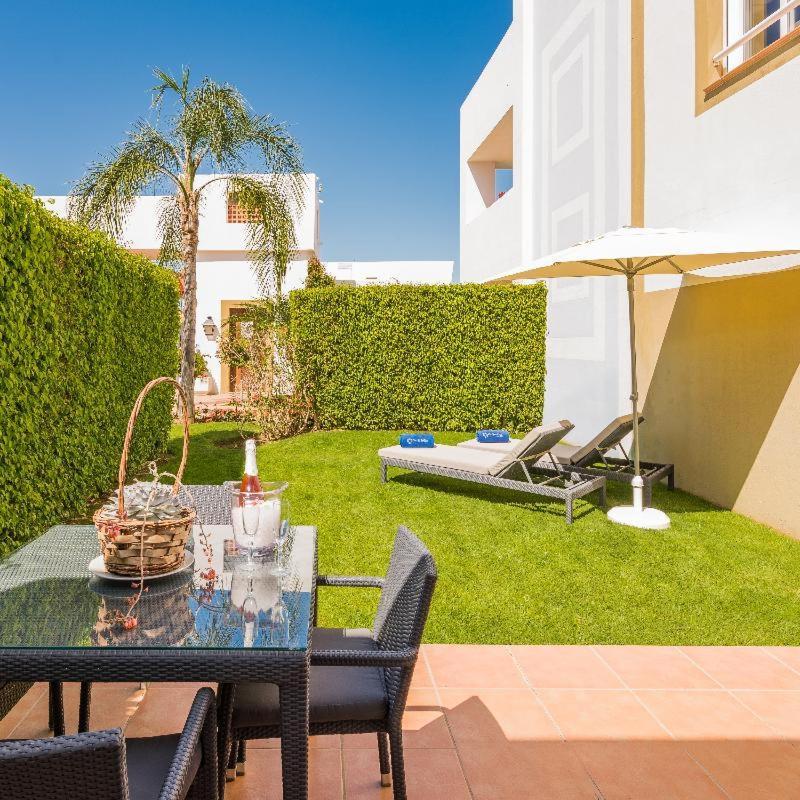Cortijo Del Mar Resort Estepona Rum bild